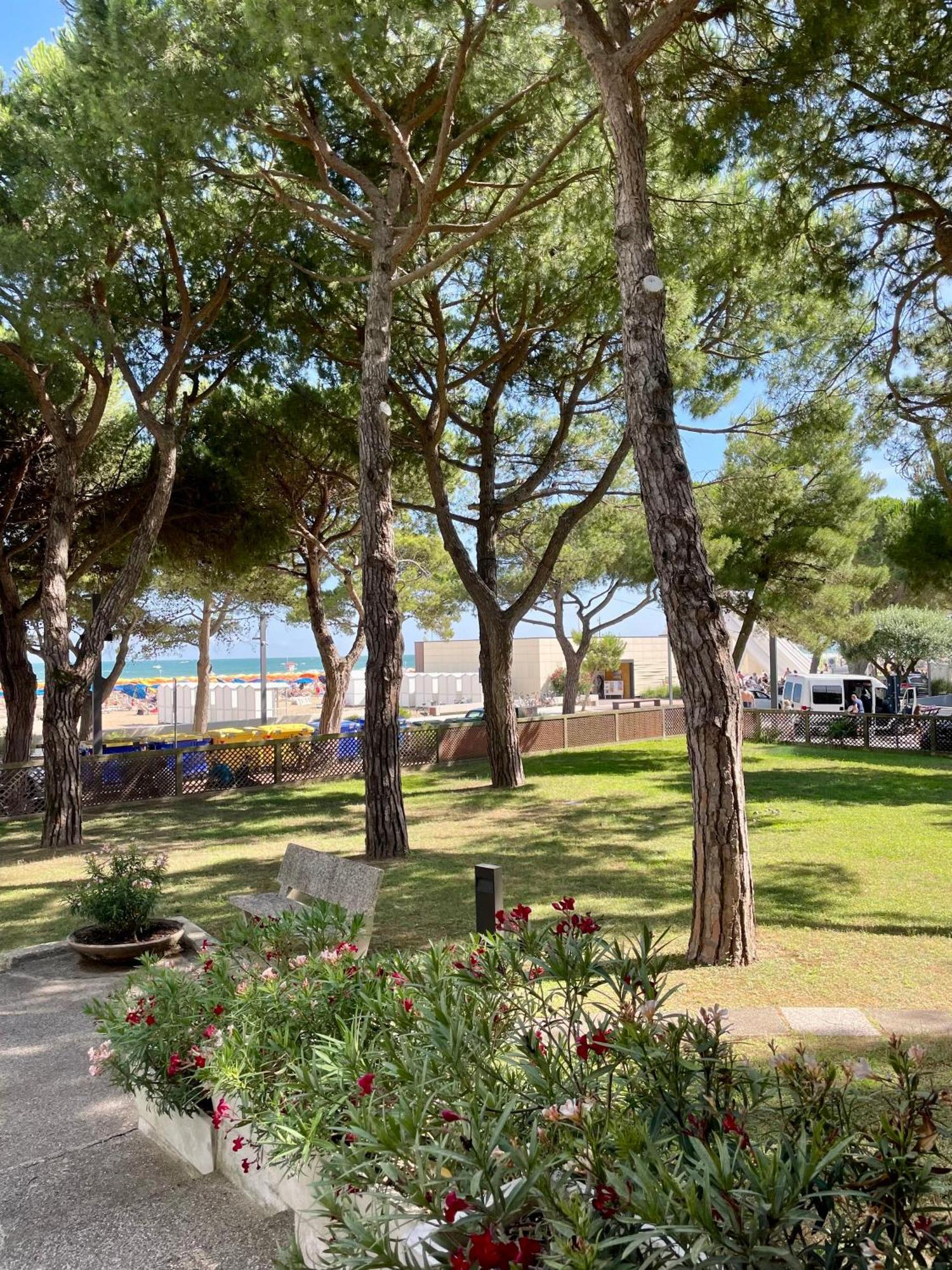 Blu Residence 2 Lignano Sabbiadoro Ngoại thất bức ảnh